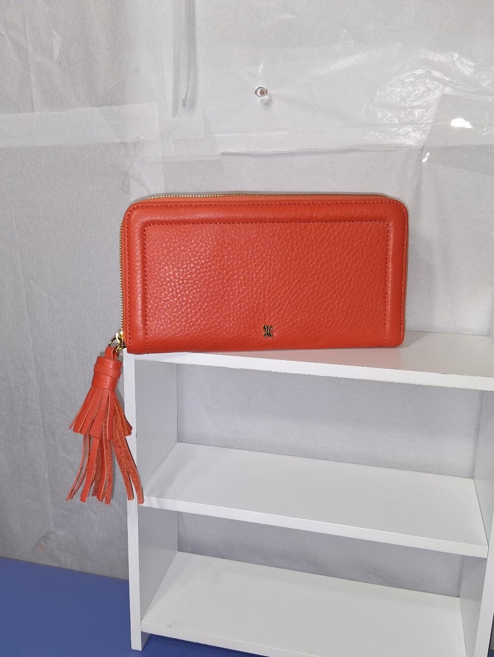 HOBO Nila Large Zip Around Leather Continental Wallet- NWOT